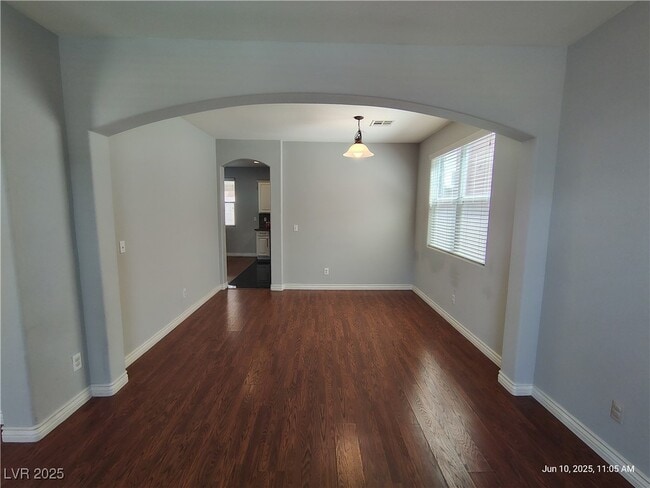 7166 Clear Range Ave in Las Vegas, NV - Building Photo - Building Photo