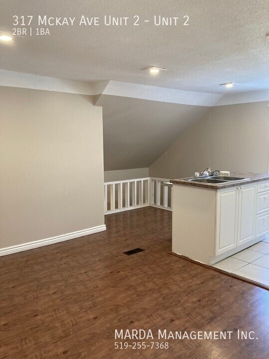 317 McKay Ave in Windsor, ON - Building Photo