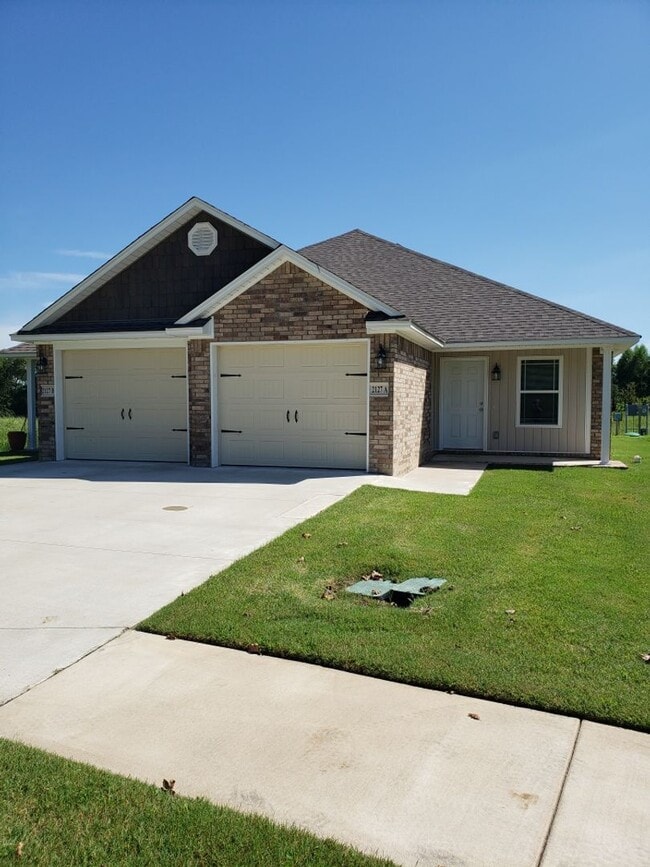 property at 2127 Ingalls Ln