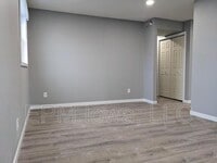 105 Ludland Dr photo'
