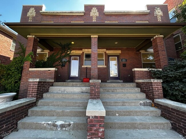 property at 3001 Harney St