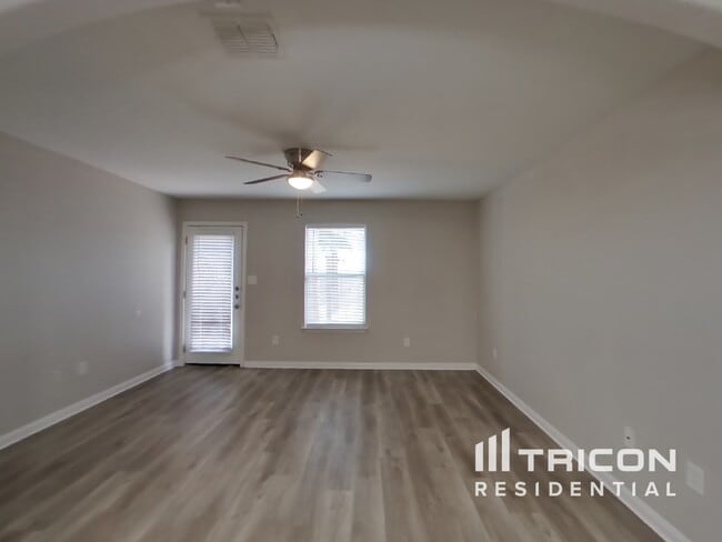 11443 Coral Canyon in San Antonio, TX - Building Photo - Building Photo