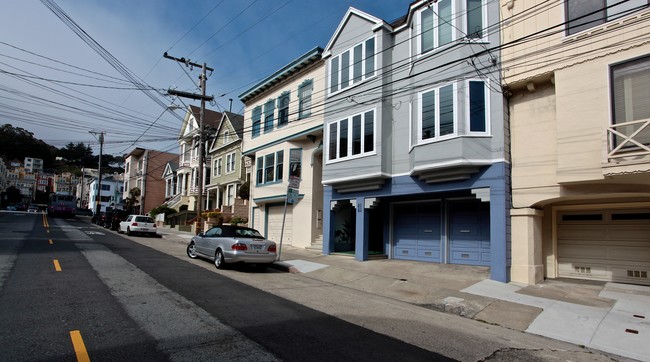 81-83 Eureka St in San Francisco, CA - Foto de edificio - Building Photo