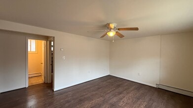 3914 Findley Rd in Woodbridge, VA - Building Photo - Building Photo