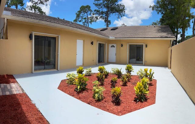 property at 1312 Periwinkle Pl