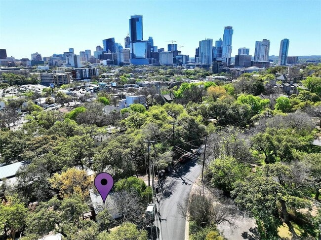 1401 Windsor Rd in Austin, TX - Building Photo - Building Photo