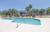 607 Augusta Cir, Unit 607 - 6