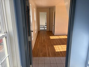 144 Rumford St, Unit 2 in Concord, NH - Foto de edificio - Building Photo