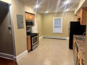 3 Royal St in Randolph, MA - Building Photo - Building Photo