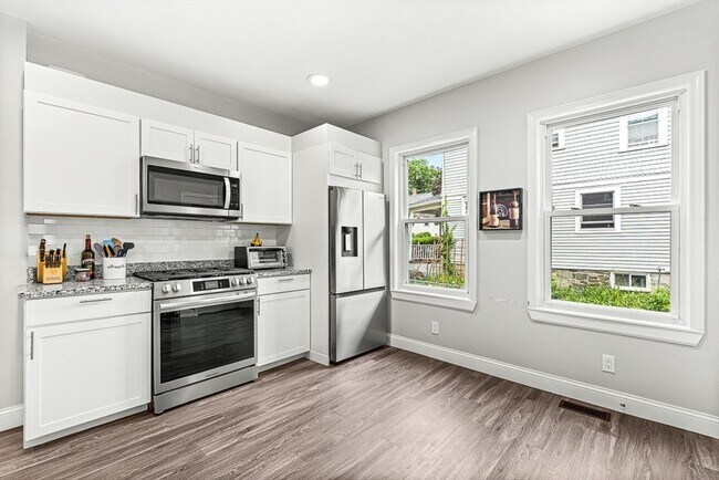 29 Harvard St in Winchester, MA - Building Photo - Building Photo