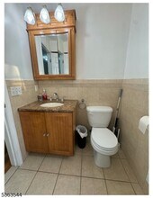 716 Myrtle St in Elizabeth, NJ - Building Photo - Building Photo