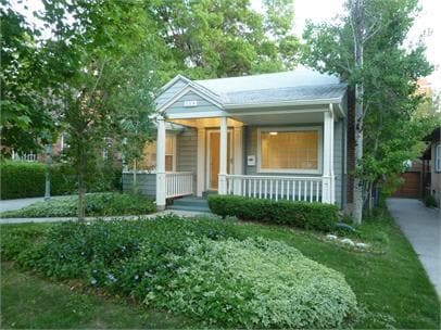 property at 718 E 2nd Ave