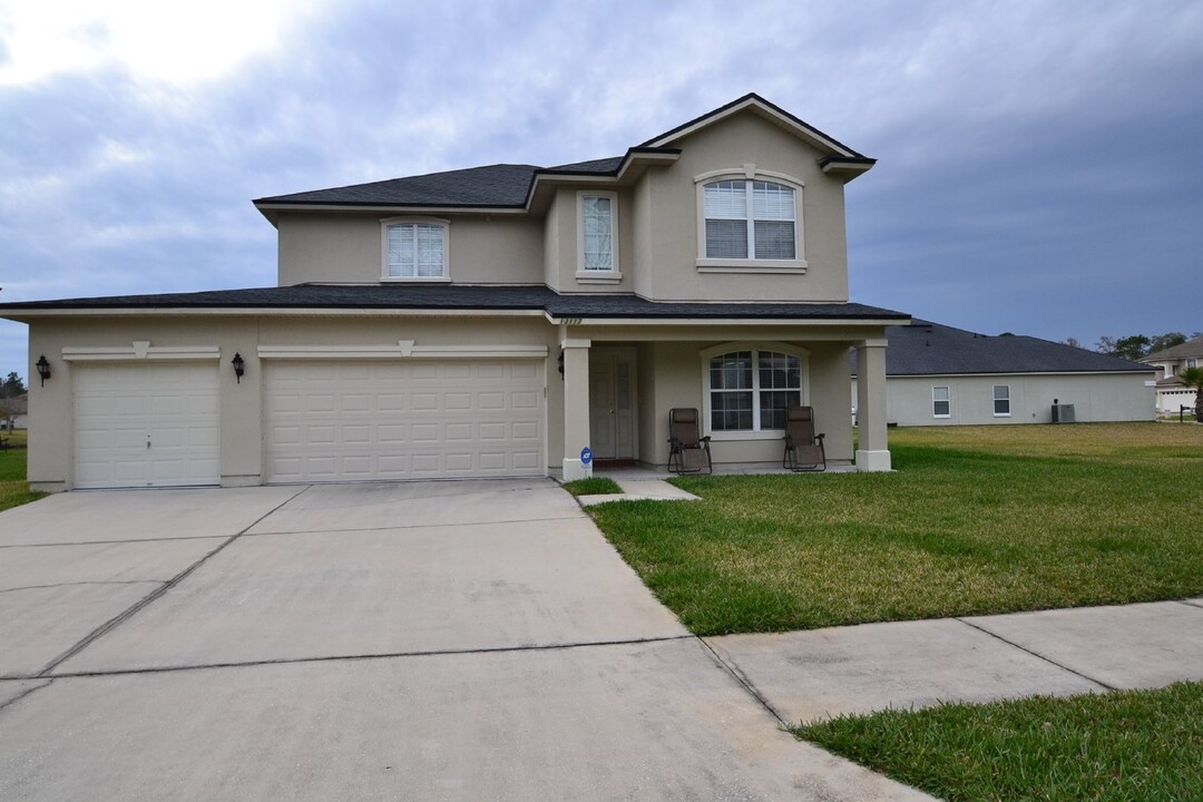 13117 Notre Dame Ln in Jacksonville, FL - Building Photo
