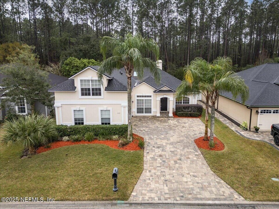4441 Comanche Trail Blvd in Jacksonville, FL - Foto de edificio
