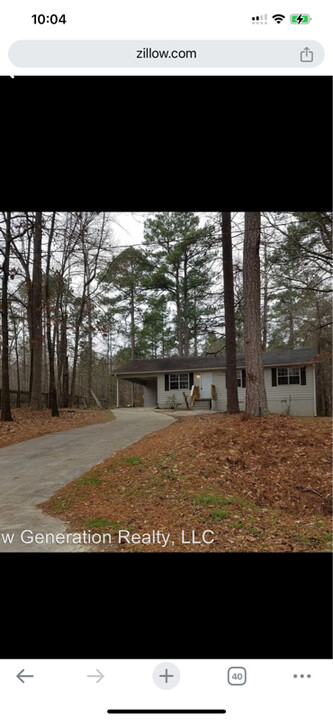 1123 Spring Creek Cir in Griffin, GA - Building Photo