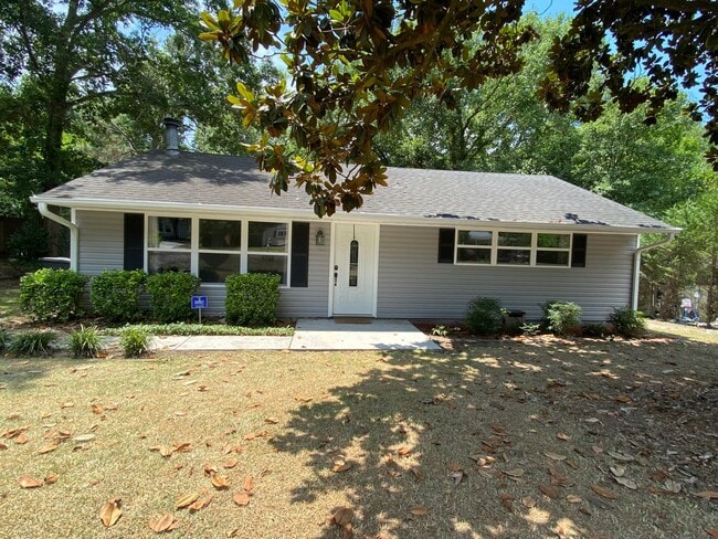 property at 2032 Wren Rd