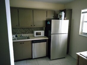 2800 Fiore Way, Unit 108 in Delray Beach, FL - Building Photo - Building Photo