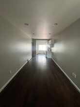 908 E Schiller St in Philadelphia, PA - Building Photo - Building Photo