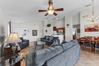 447 High Point Dr in Davenport, FL - Building Photo - Building Photo