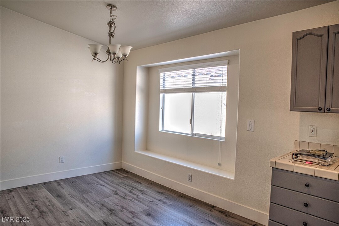 2464 Citrus Garden Cir in Henderson, NV - Foto de edificio