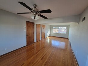 5849 Eichelberger St, Unit 2W in St. Louis, MO - Foto de edificio - Building Photo