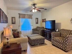 5410 Marcella Ave, Unit 8 in Laredo, TX - Building Photo - Building Photo