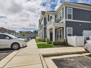 12105 Oxford Lndg Dr in Glen Allen, VA - Building Photo - Building Photo