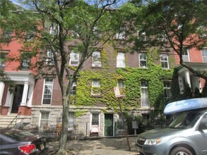 100 Bowen St-Unit -3 Eeast in Providence, RI - Building Photo - Building Photo