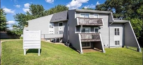 property at 2622 W Willowlake Dr