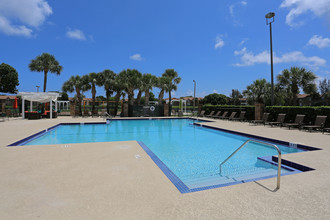 The Abbey At Northlake in West Palm Beach, FL - Foto de edificio - Building Photo