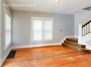 280 E Oakland Ave in Columbus, OH - Building Photo - Building Photo