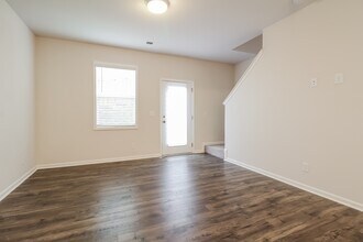 1 Oak Rose Dr in Greenville, SC - Building Photo - Building Photo