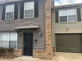 1013 SE 5th St in Bentonville, AR - Building Photo