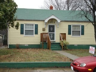 property at 2916 Lynhaven Ave