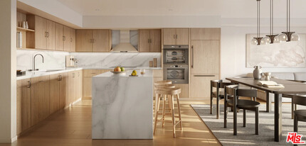 350 N Palm Dr in Beverly Hills, CA - Building Photo - Building Photo