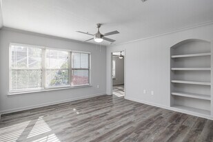 Columbia Peoplestown in Atlanta, GA - Building Photo