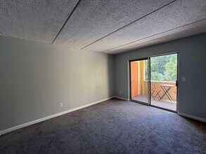 209 W Miracle Strip Pkwy in Mary Esther, FL - Building Photo - Building Photo
