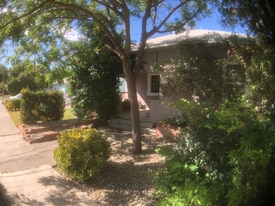 1015 Beamer St in Woodland, CA - Building Photo