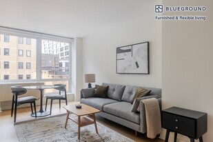 450 W 17th St in New York, NY - Building Photo