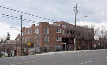 Birch Cliff Co-op in Toronto, ON - Building Photo - Building Photo