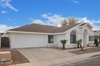 3223 E Topeka Dr in Phoenix, AZ - Building Photo - Building Photo