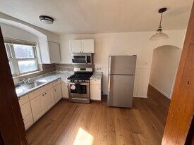 4847 Paddock Rd, Unit 1 in Cincinnati, OH - Building Photo