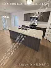 696 Butte Ln in Grantsville, UT - Building Photo - Building Photo