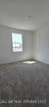 1695 Placer Pl in Tracy, CA - Foto de edificio - Building Photo