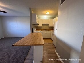 1600 Yonkers St in Plainview, TX - Foto de edificio - Building Photo