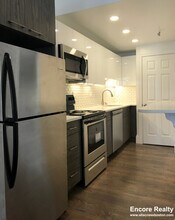 503 Beacon St, Unit 3 in Boston, MA - Foto de edificio - Building Photo