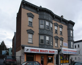 442-446 Market St in Paterson, NJ - Building Photo - Building Photo