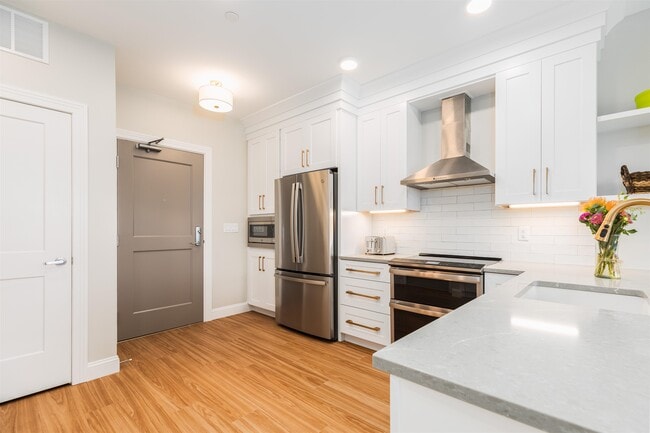 99 Foundry Pl in Portsmouth, NH - Building Photo - Building Photo