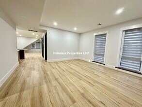 100 Mount Pleasant Ave, Unit 3 in Boston, MA - Foto de edificio - Building Photo