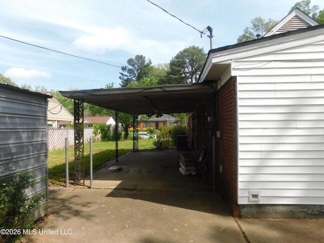 9155 Forrest Dr in Southaven, MS - Foto de edificio - Building Photo